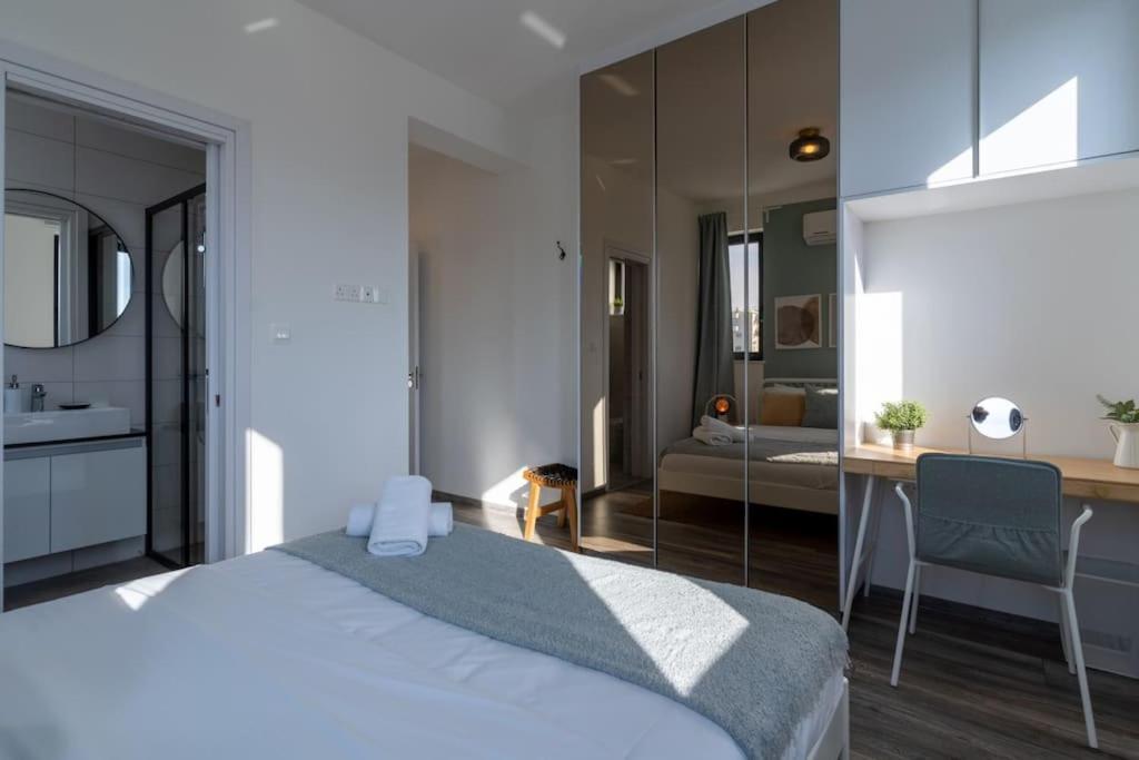 Thalassa 2-Bedroom Apartment In Lárnaka Kültér fotó